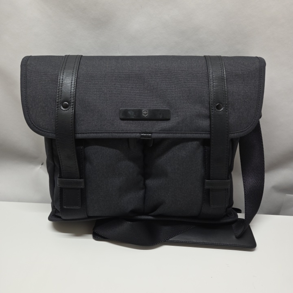 Victorinox Messenger Bag Dark Gray